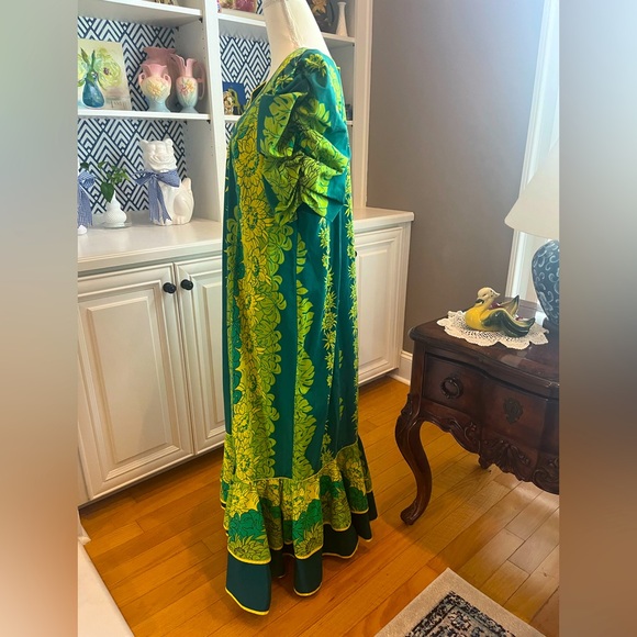 T & L Factory Hawaiian MuuMuu dress Large - Picture 4 of 9